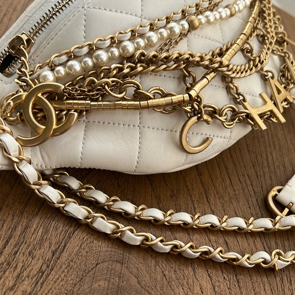 ⭐️RUNWAY⭐️CHANEL All About Chains Bum Bag Fanny Waist Belt Bag ✨Limited Edition✨ - Picture 16 of 17